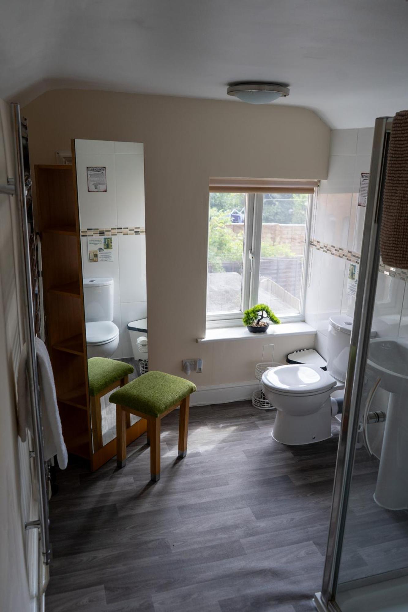 The Plumb Townhouse In Warwick Centre Villa Buitenkant foto