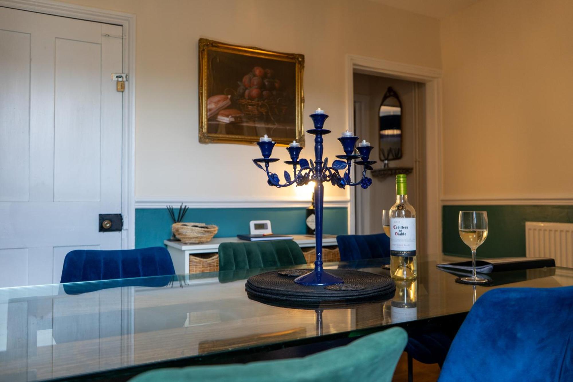 The Plumb Townhouse In Warwick Centre Villa Buitenkant foto